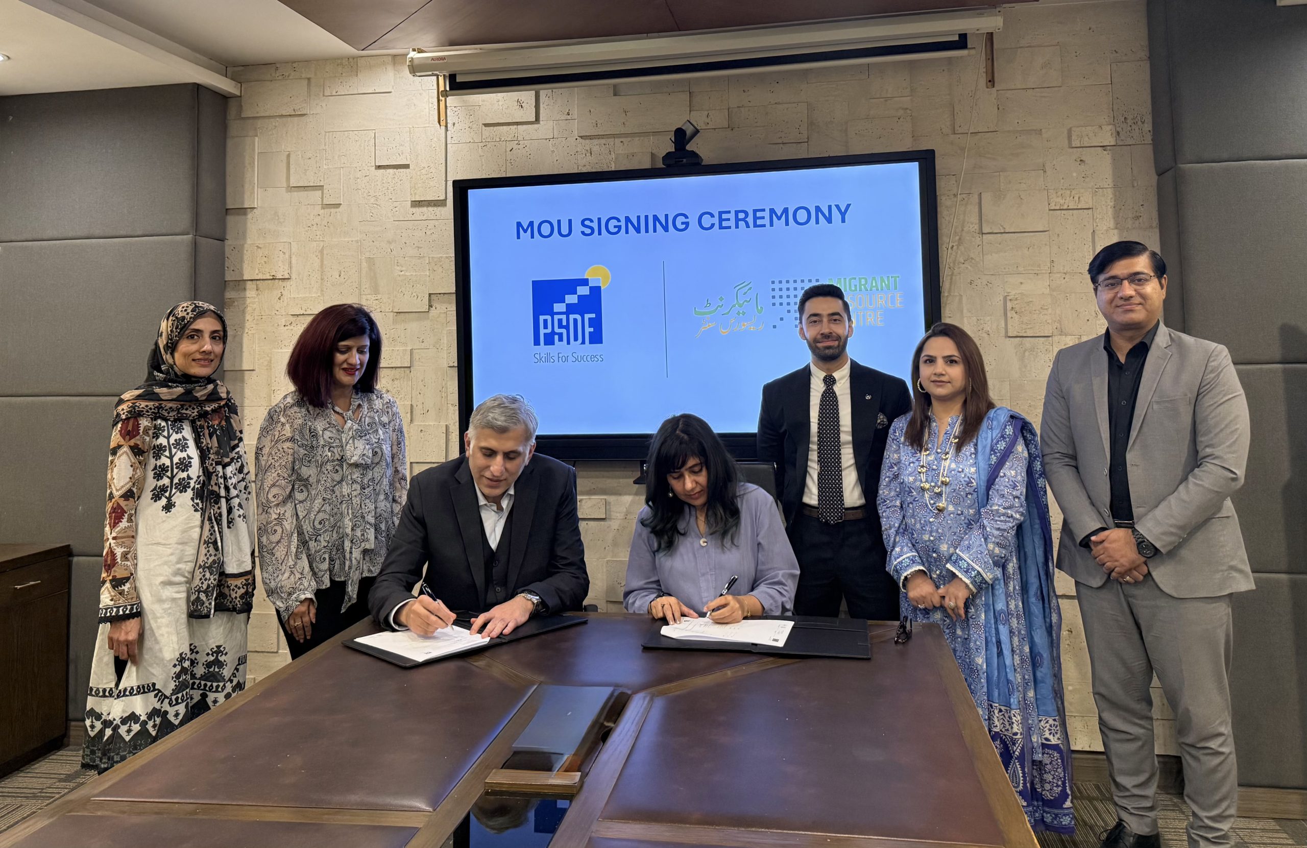 PSDF and Migrant Resource Centre Pakistan Partner to Strengthen Safe Migration Pathways